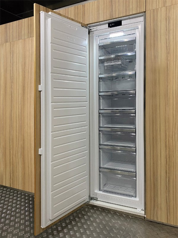 Congelador integrado 177 x 54 Pando PFBI CONG